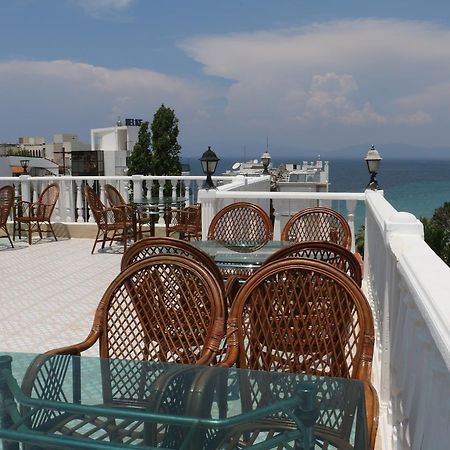 Grand Nett Hotel Кушадасы Экстерьер фото